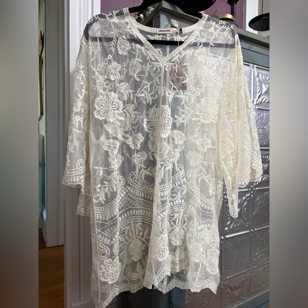NWT-Origami Brand Cream Lace Floral Top
